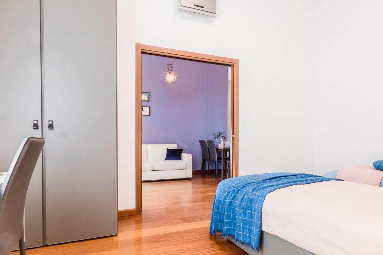 Ferienwohnung Hintown Duomo Via Baracchini Mailand Exterior foto